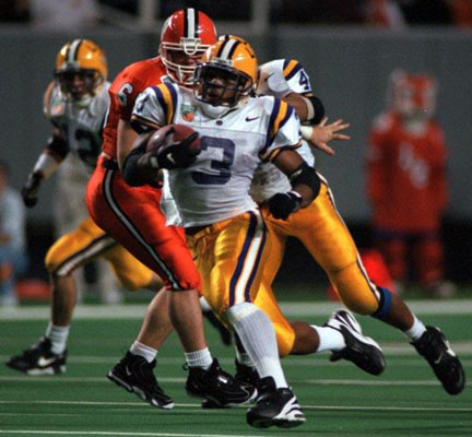 Kevin Faulk runs in 1996 Peach Bowl.